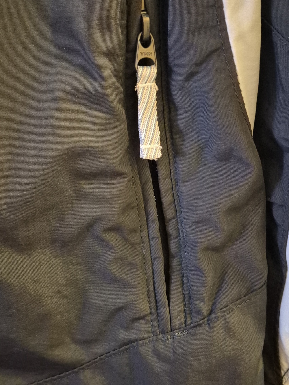 Columbia Navy and Light Blue Outdoor Jacket - Picture 7 of 13